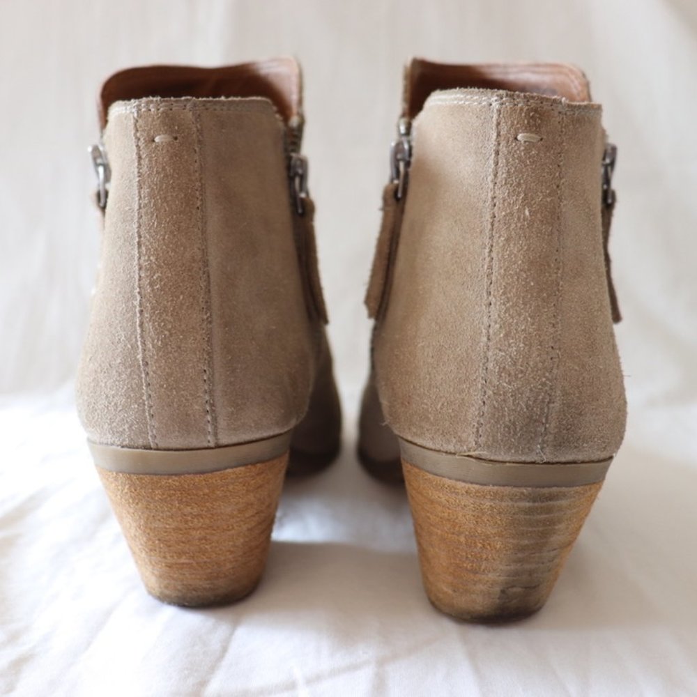 SOLD FRYE size 7.5 M Judith Ash Beige Suede Leather Ankle short Boots 3470015 - Picture 6 of 9
